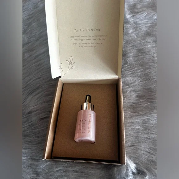 NEW - VEGAMOUR Gro Hair Serum. - Picture 5 of 6